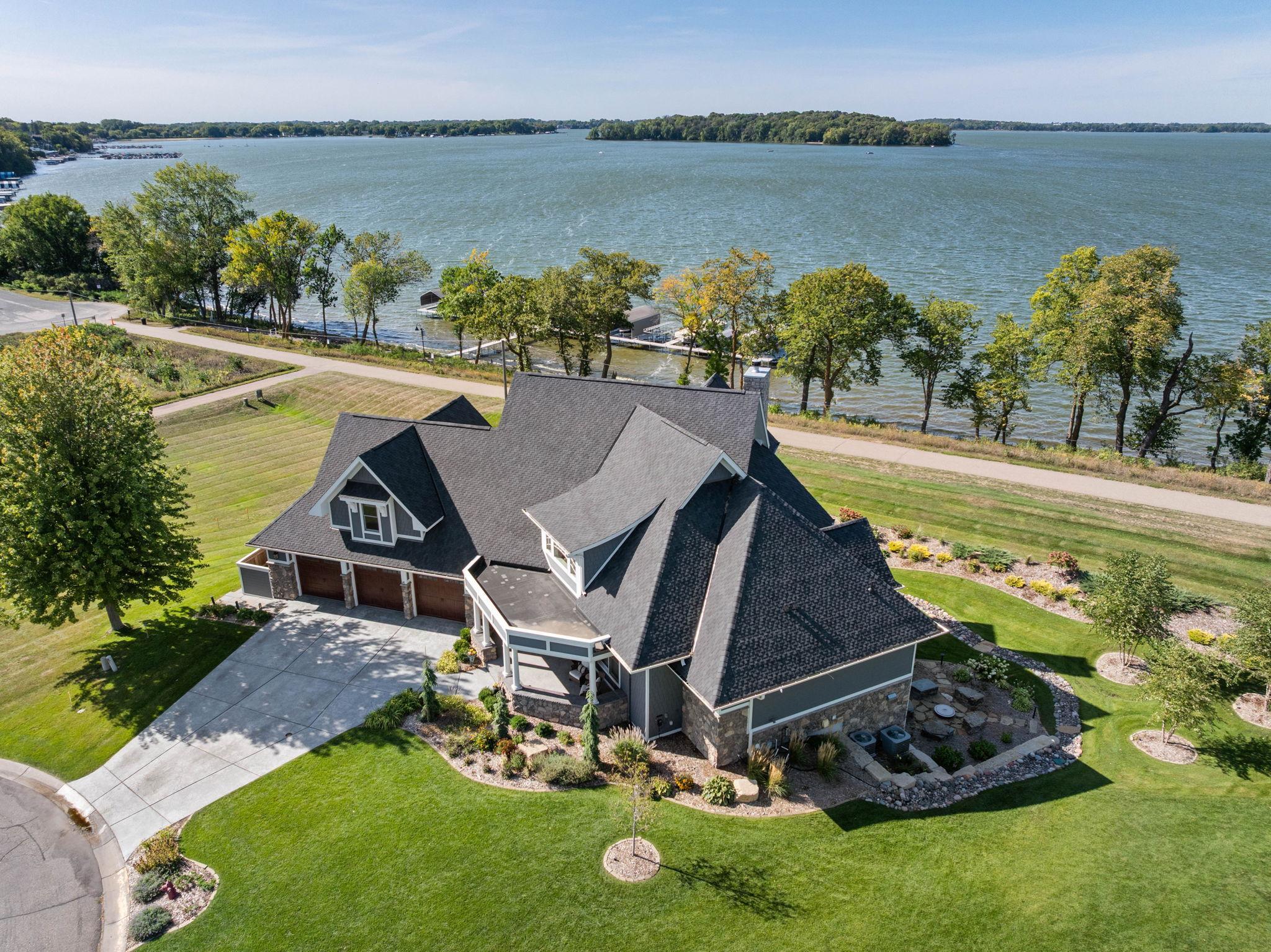 854 Beach Road