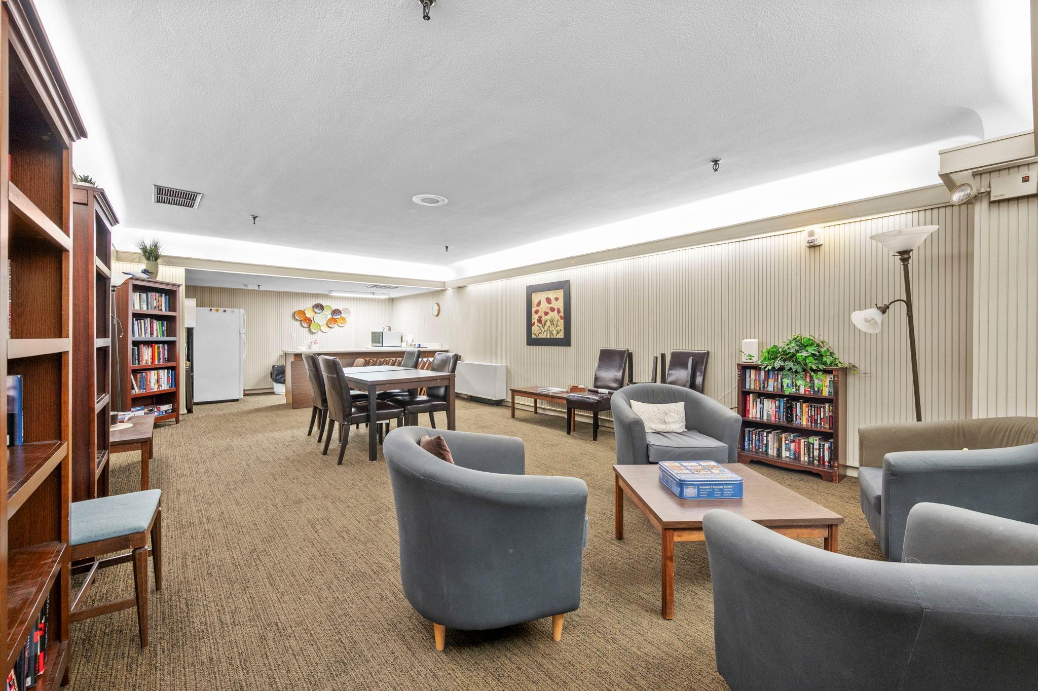 6450 York Avenue S Unit: 207