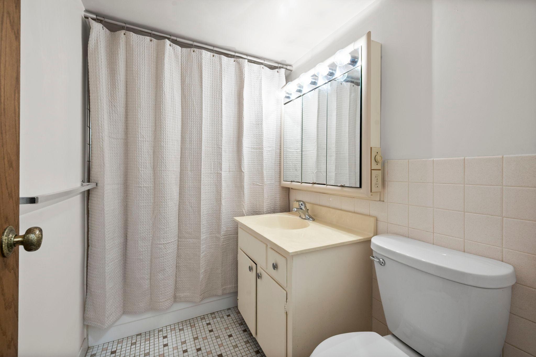 6450 York Avenue S Unit: 207