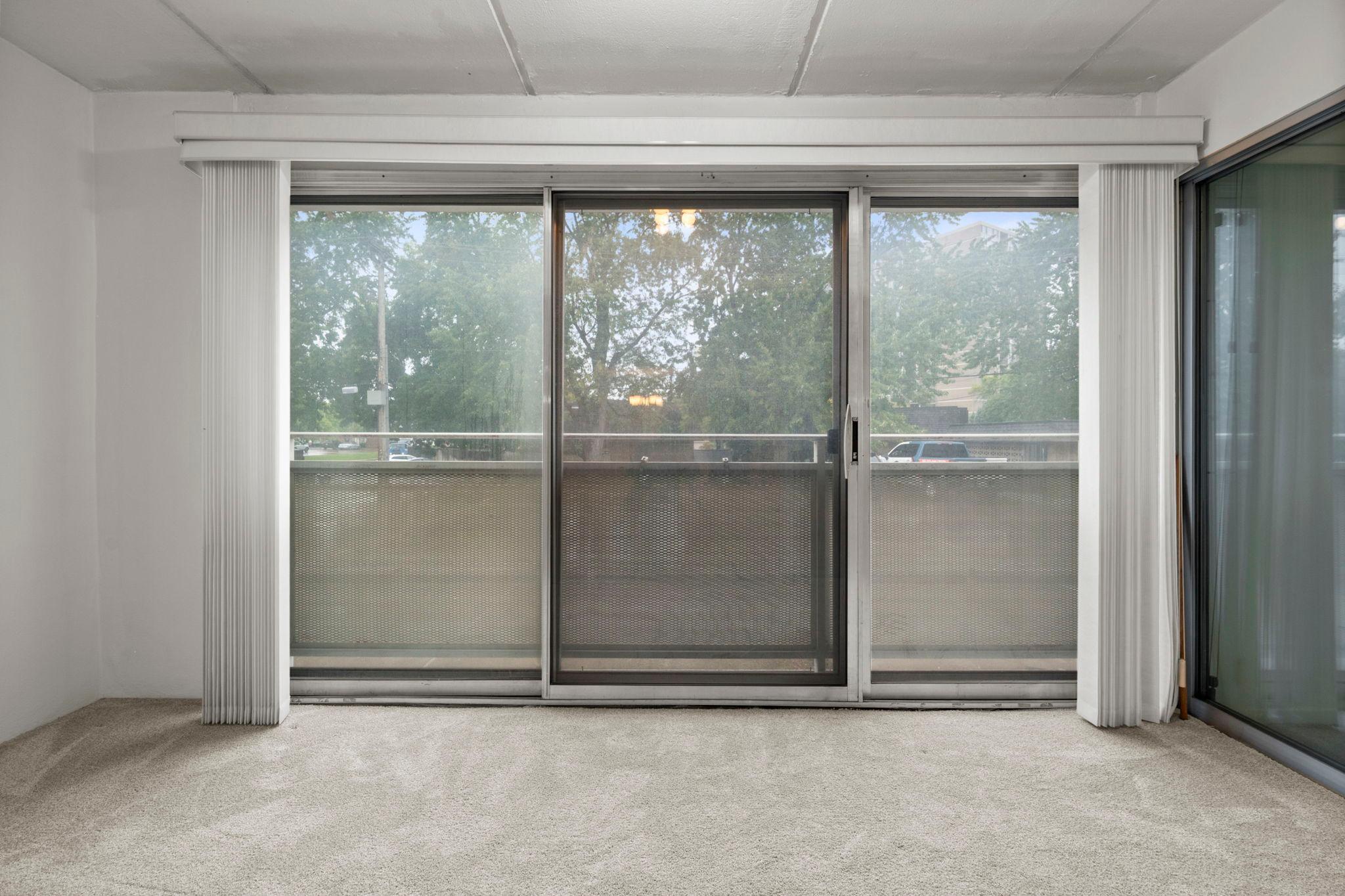 6450 York Avenue S Unit: 207