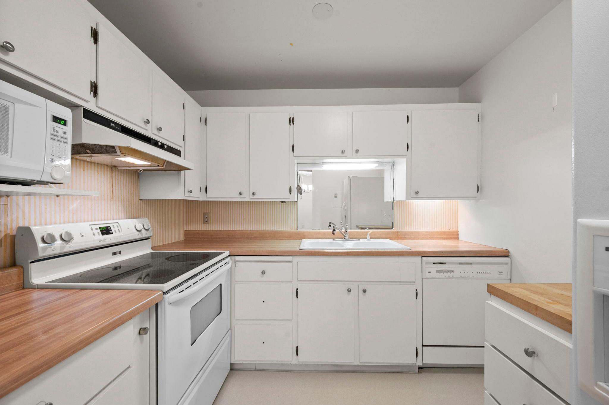 6450 York Avenue S Unit: 207