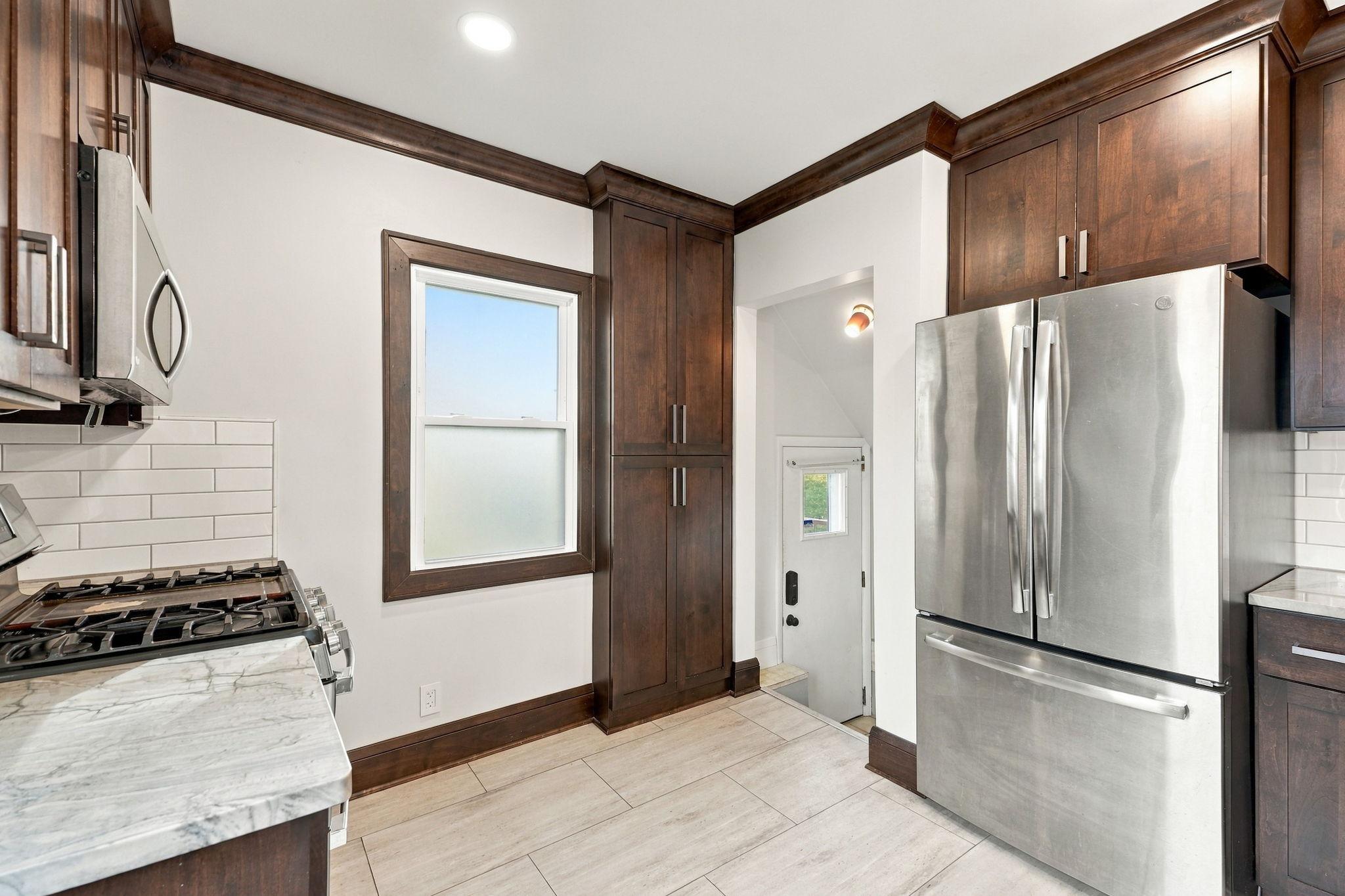 3242 Ulysses Street NE