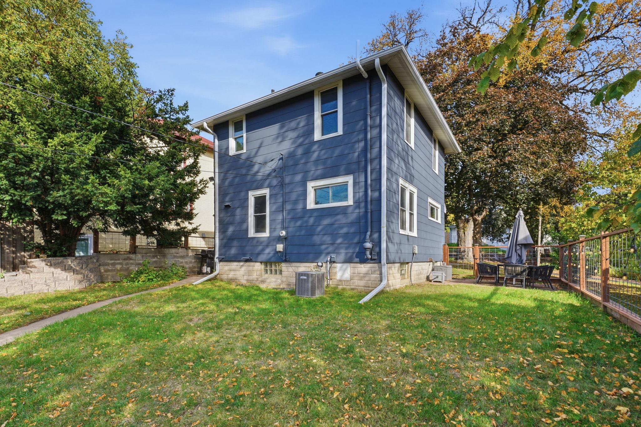 3242 Ulysses Street NE