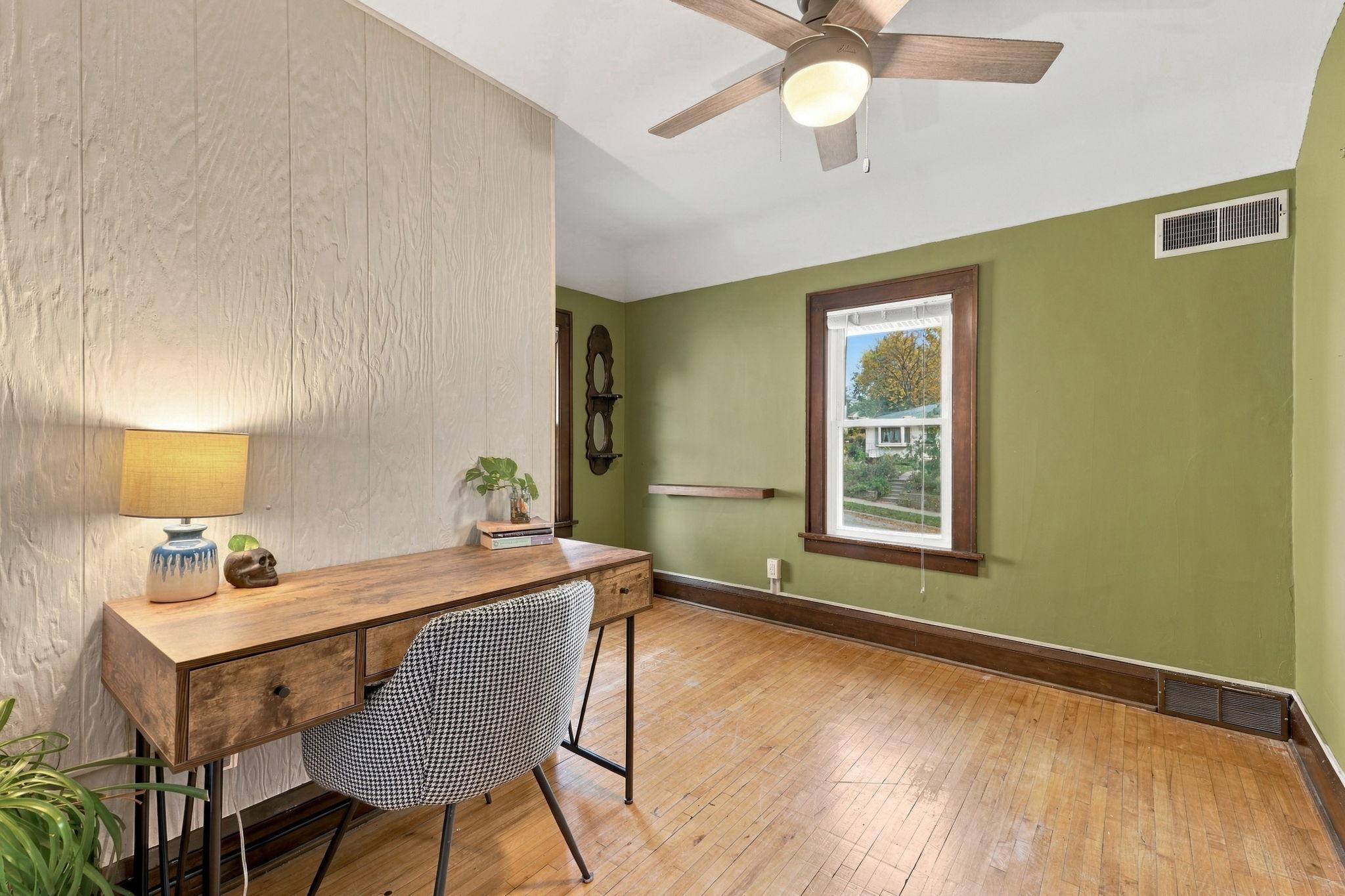 3242 Ulysses Street NE