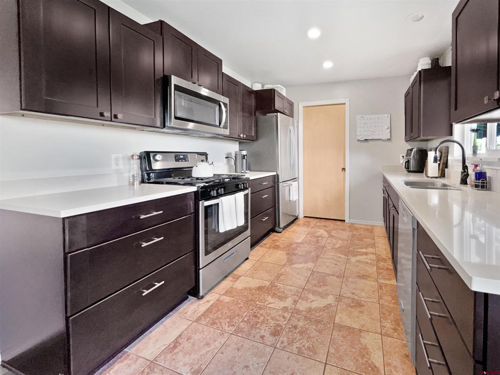 631 Baker