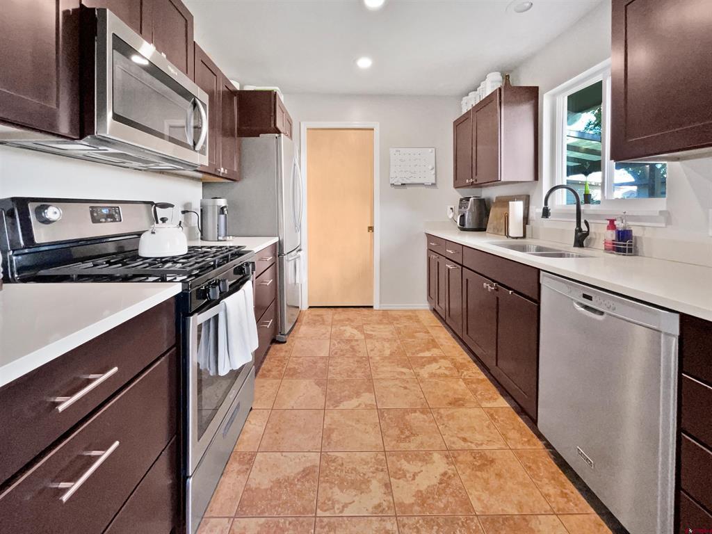 631 Baker