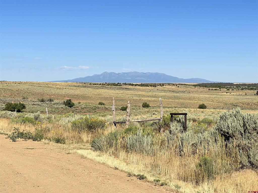 11260 Road R