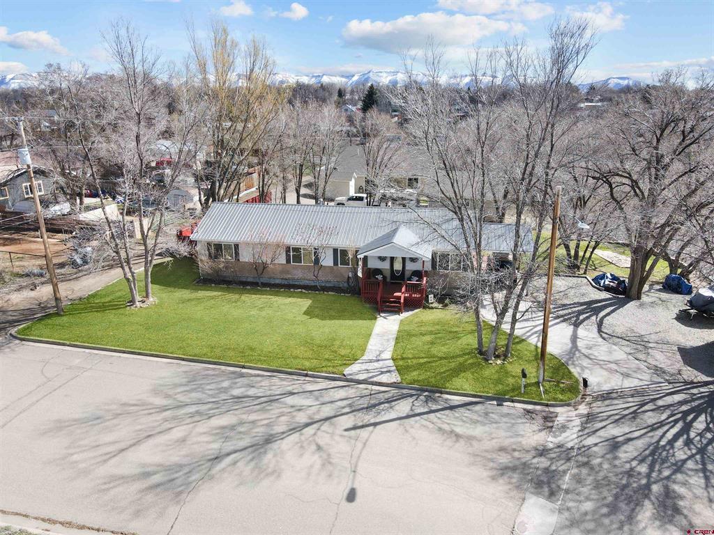 797 Ridge Drive