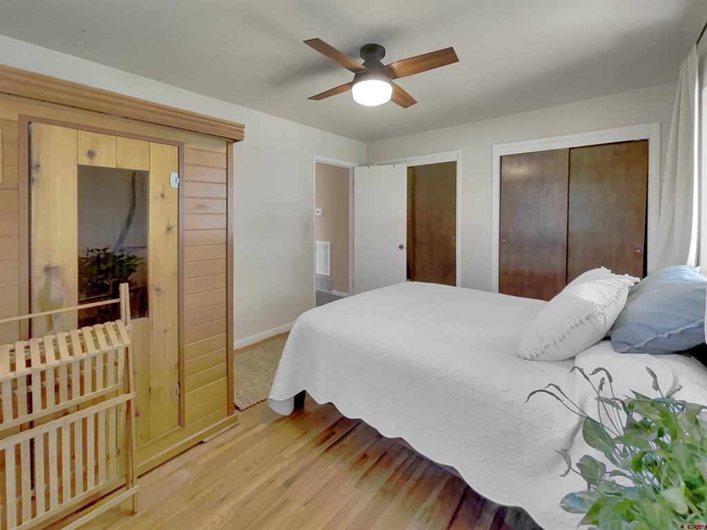 706 S Cedar