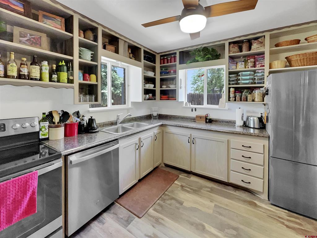 706 S Cedar