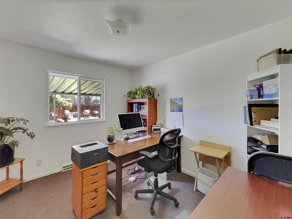706 S Cedar