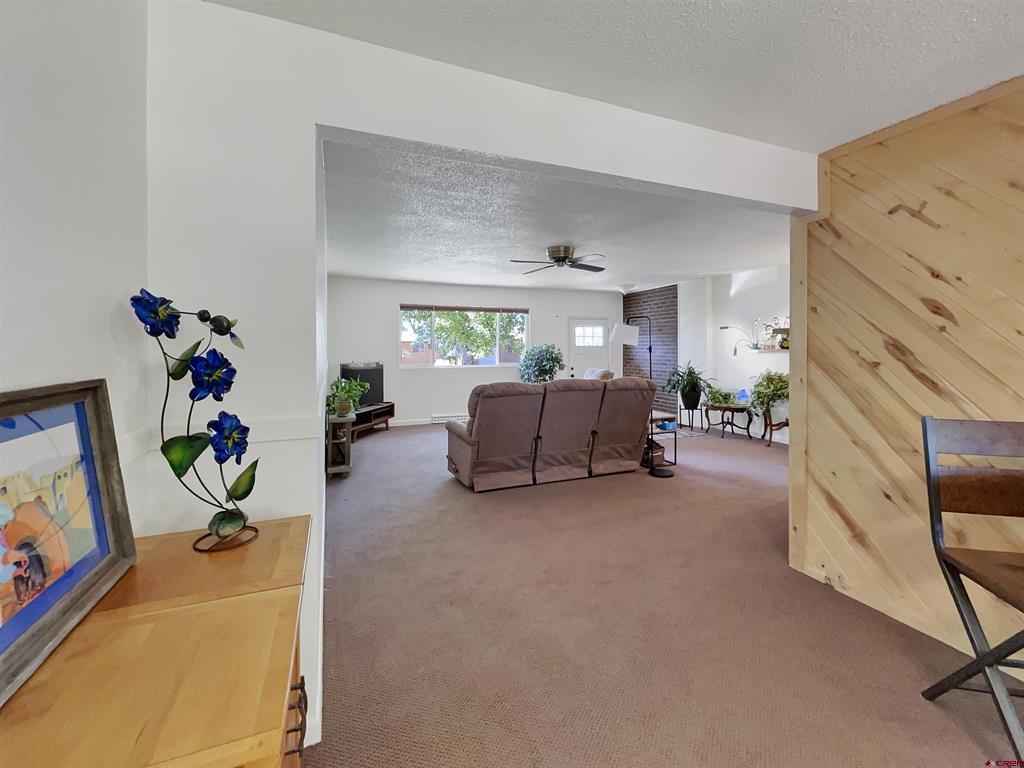 706 S Cedar