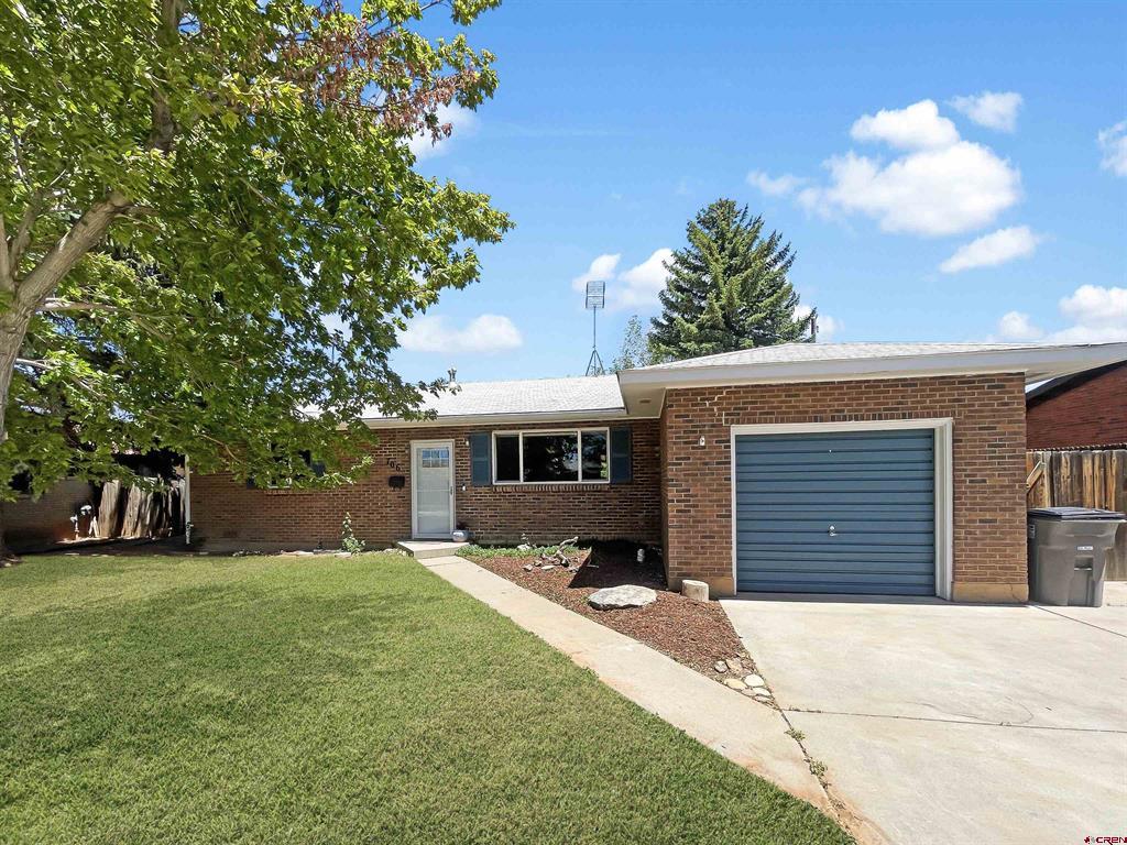 706 S Cedar