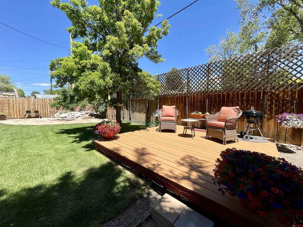706 S Cedar