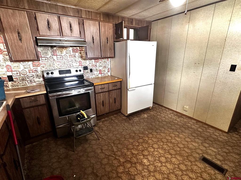139 E Sunset Dr.