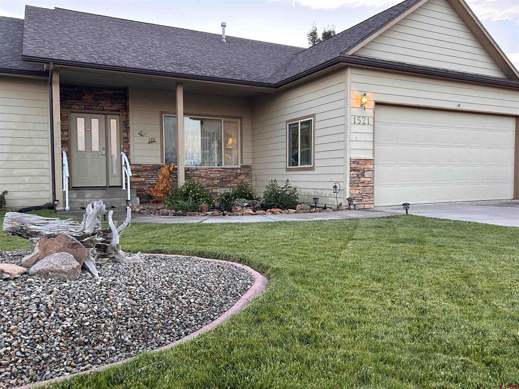 1521 Cochita Drive