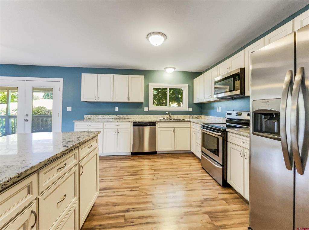 529 W 7th Street