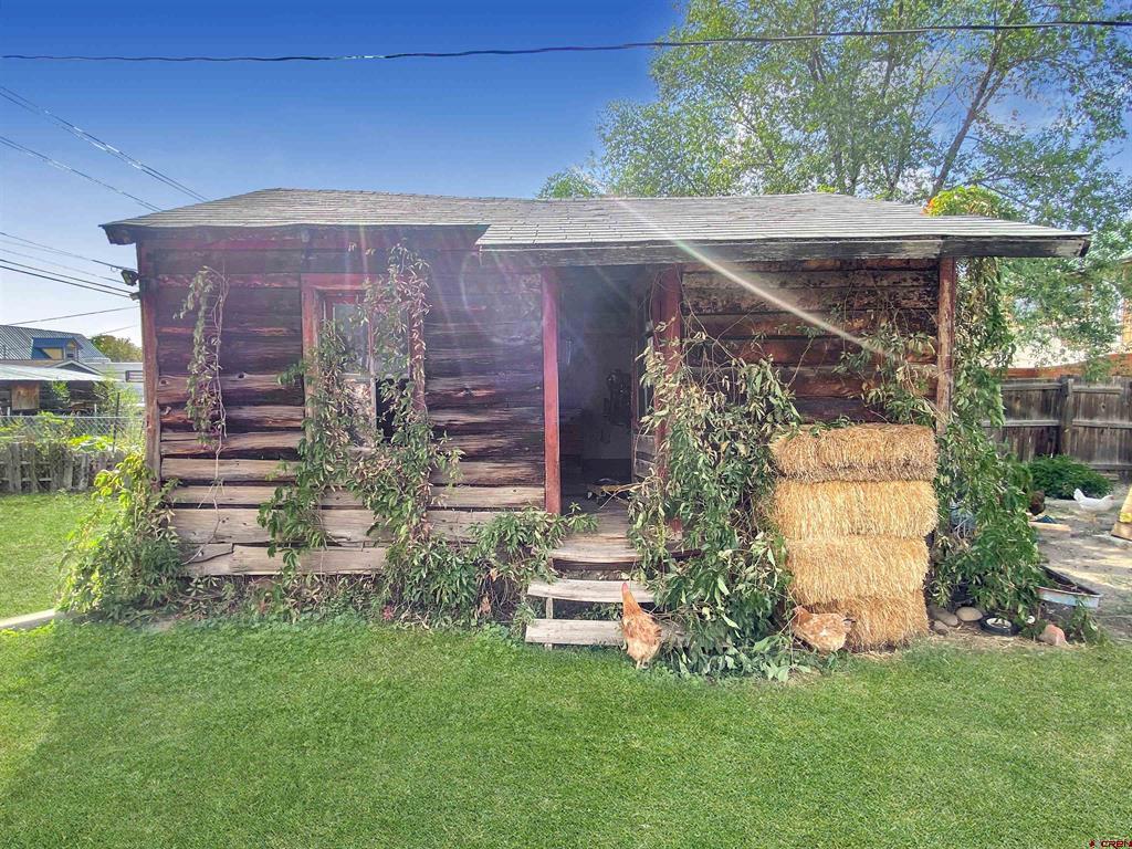 511 Bauer Avenue