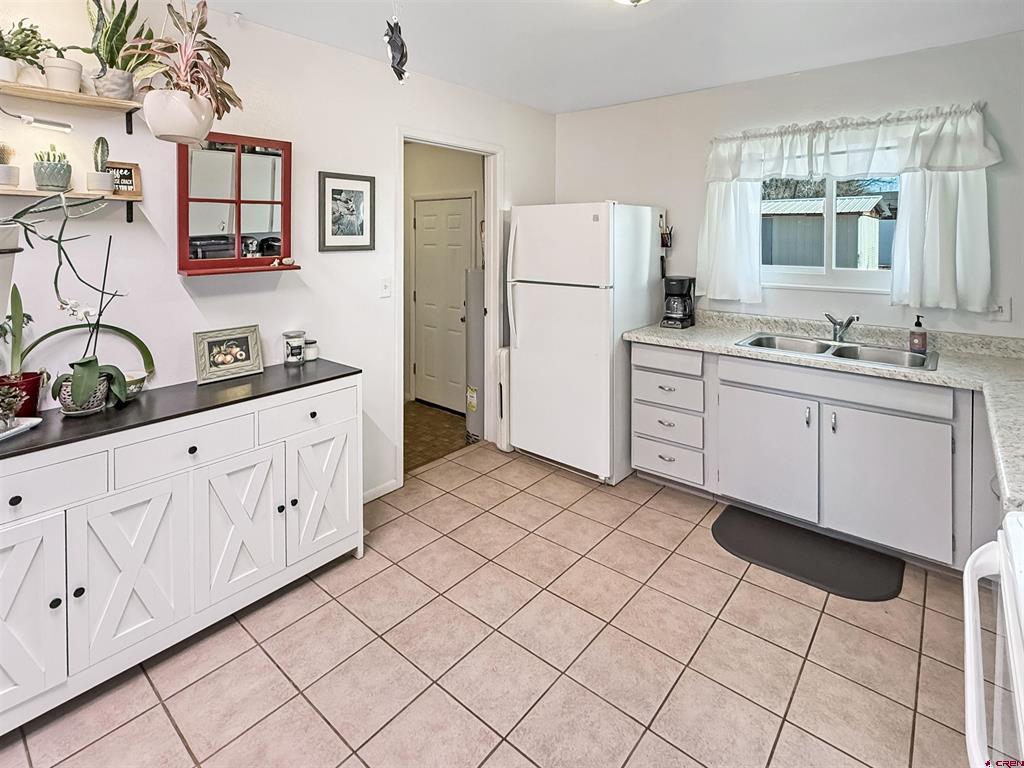 945 Livesay Drive