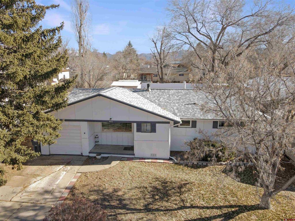 945 Livesay Drive