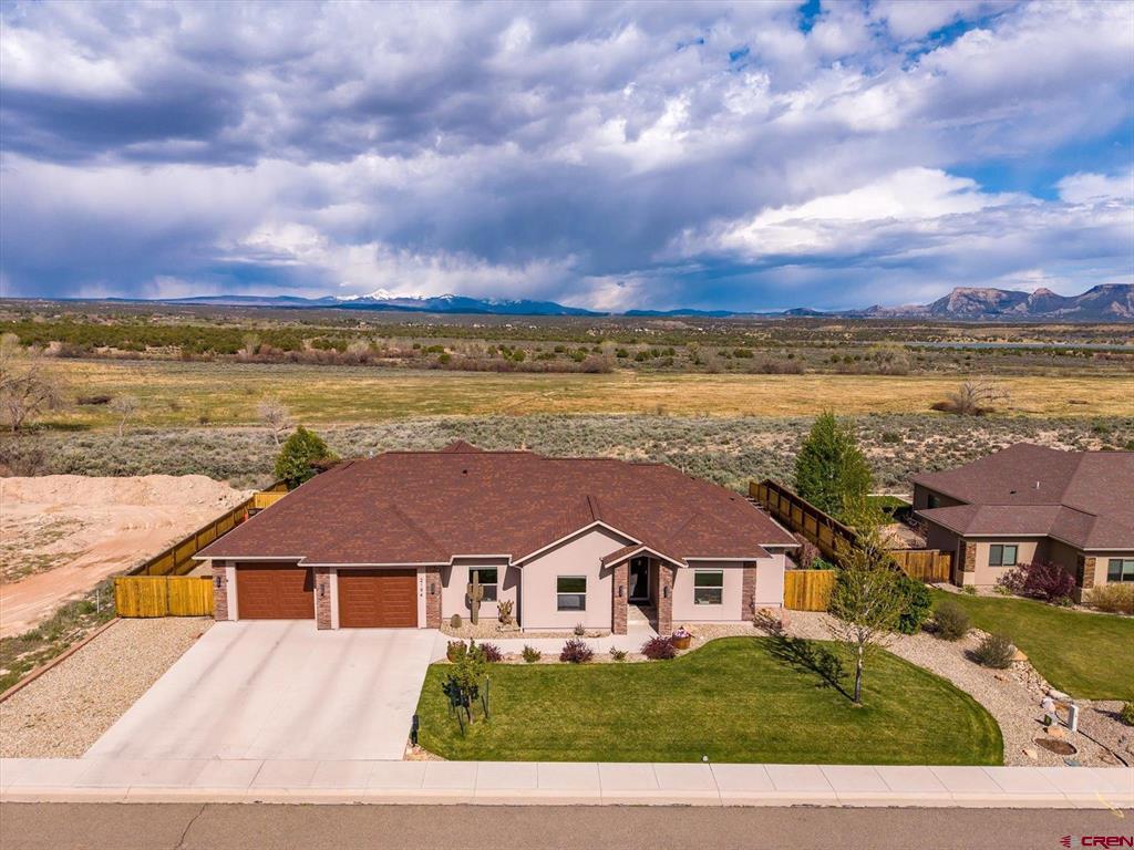2194 Golf Course Lane