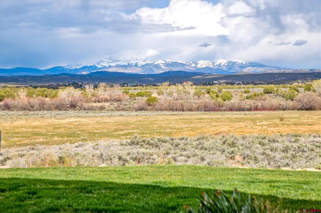 2194 Golf Course Lane
