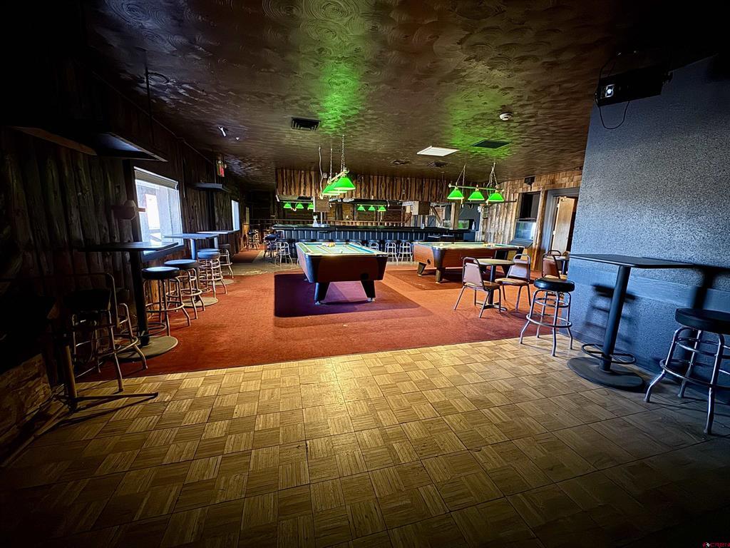 2591 E Main