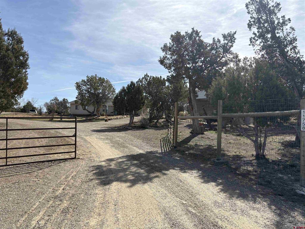11758 Road 27.1