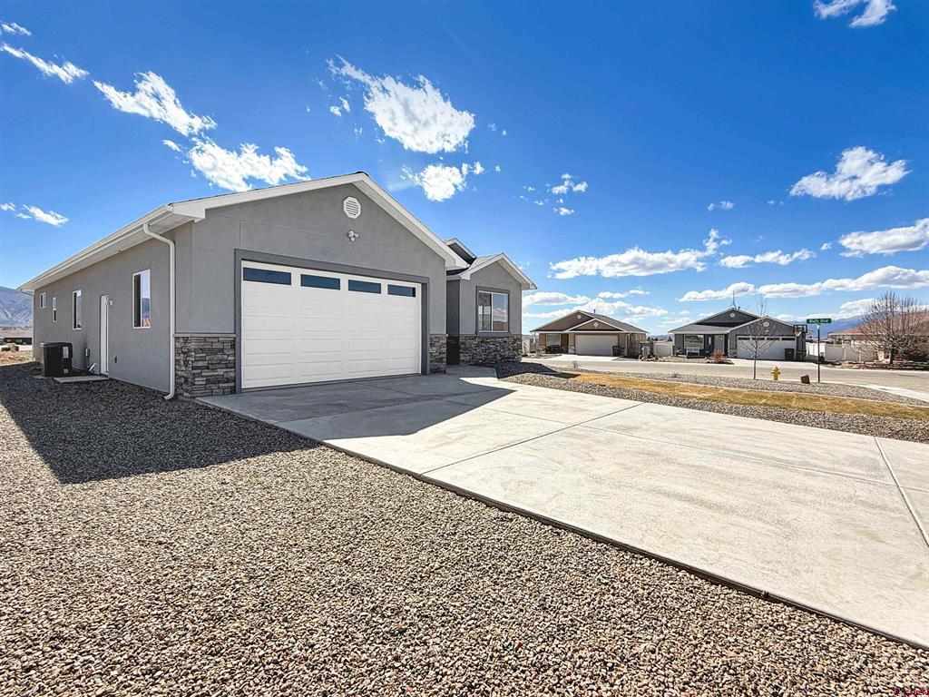 535 Geralds Way