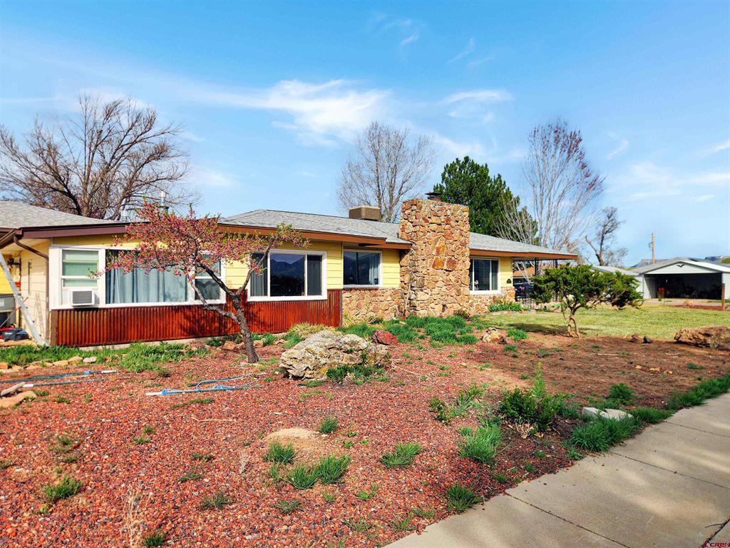 715 San Juan Drive