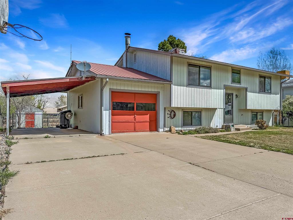 1414 Navajo Street