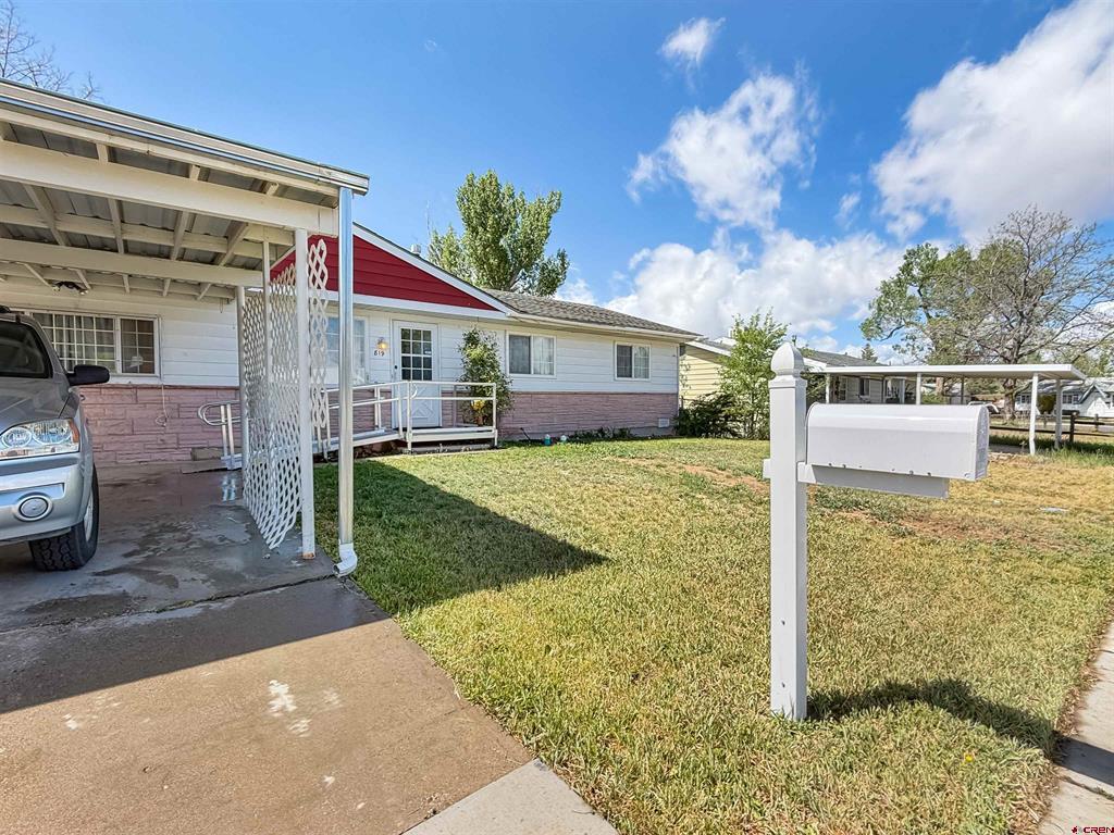 819 Brookside Drive