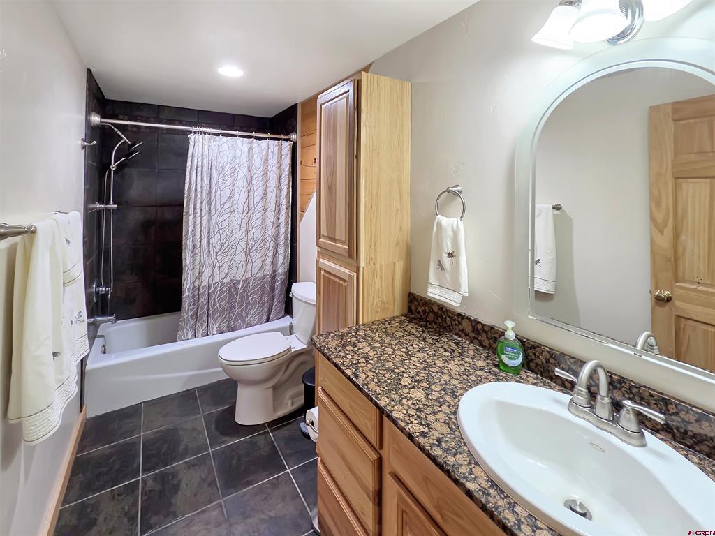 24515 Road 37