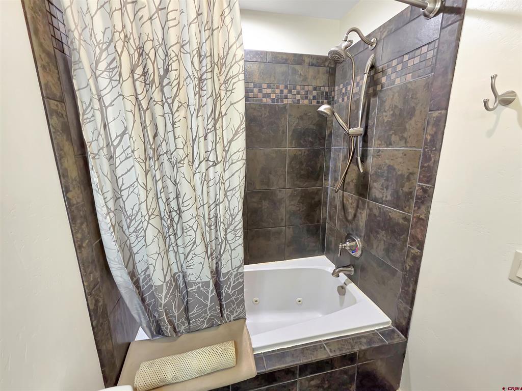 24515 Road 37