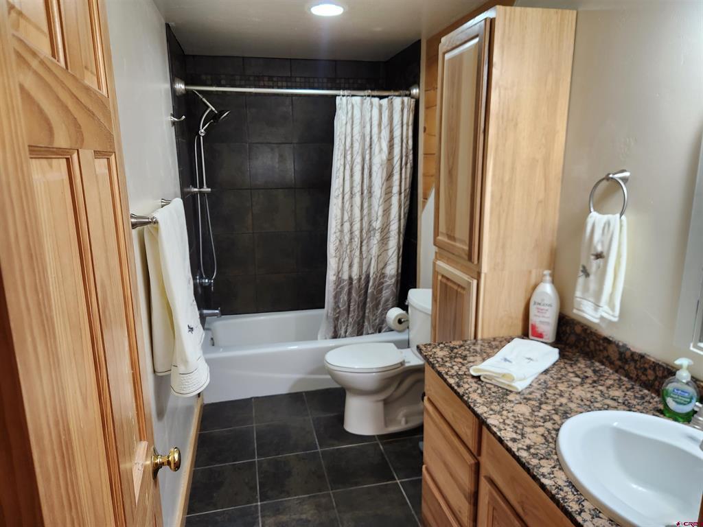 24515 Road 37