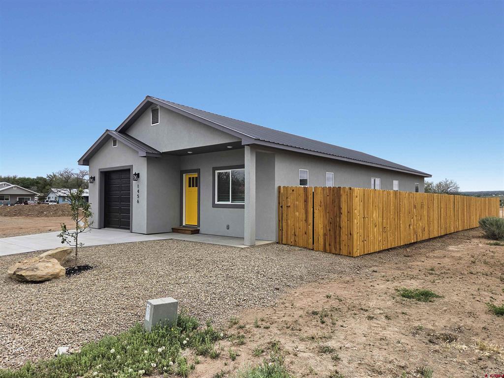 1456 N Acoma Street