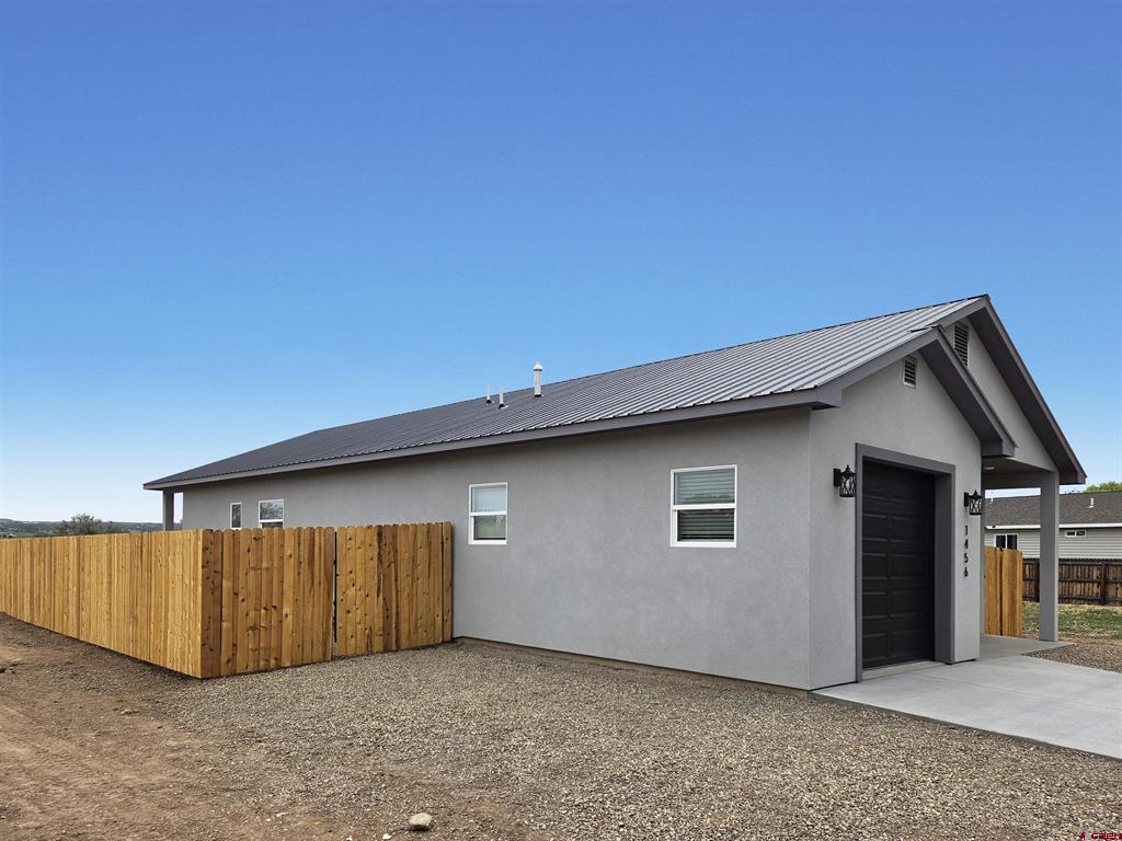 1456 N Acoma Street