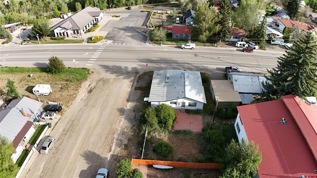 811 Railroad Avenue