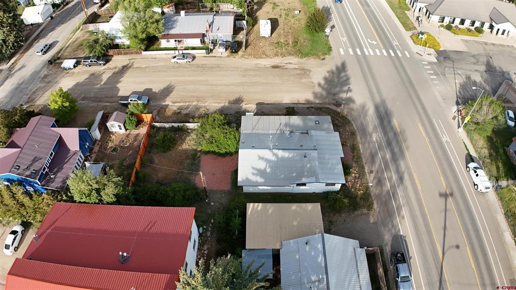 811 Railroad Avenue