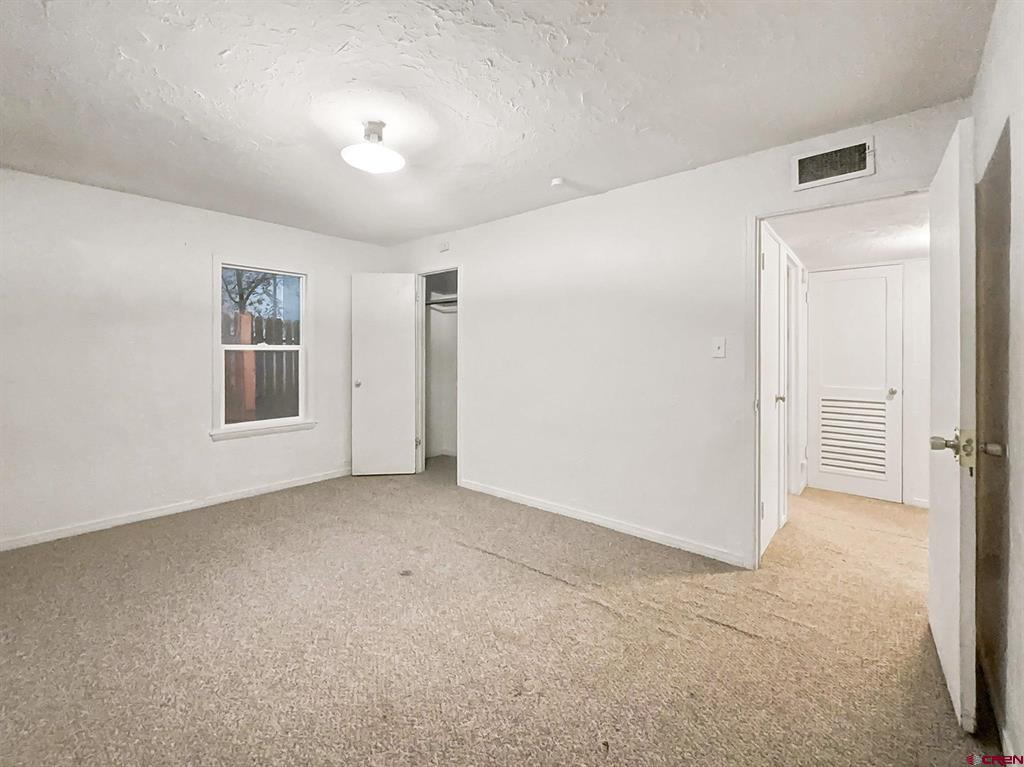 345 N Linden Street