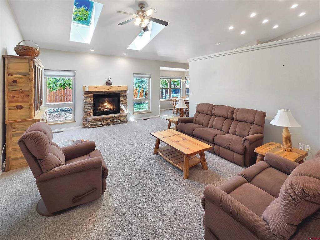 1521 Cochita Drive