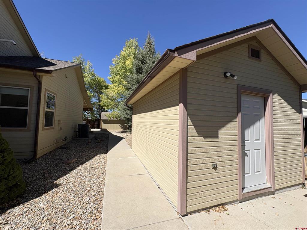 1521 Cochita Drive