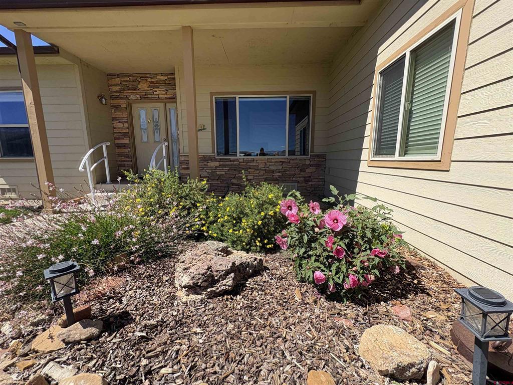 1521 Cochita Drive