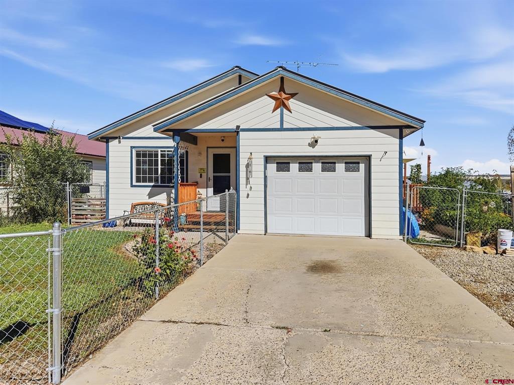 1422 Mesa Verde Street