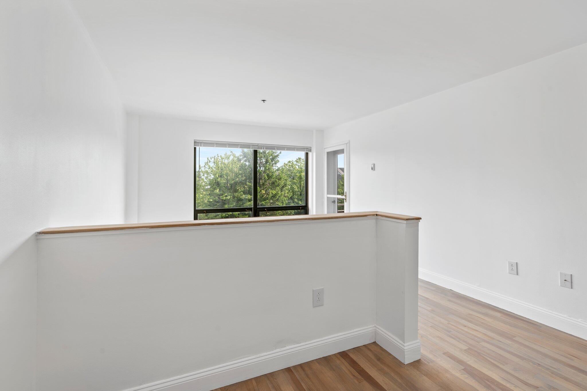 148 Breakwater Drive, 307
