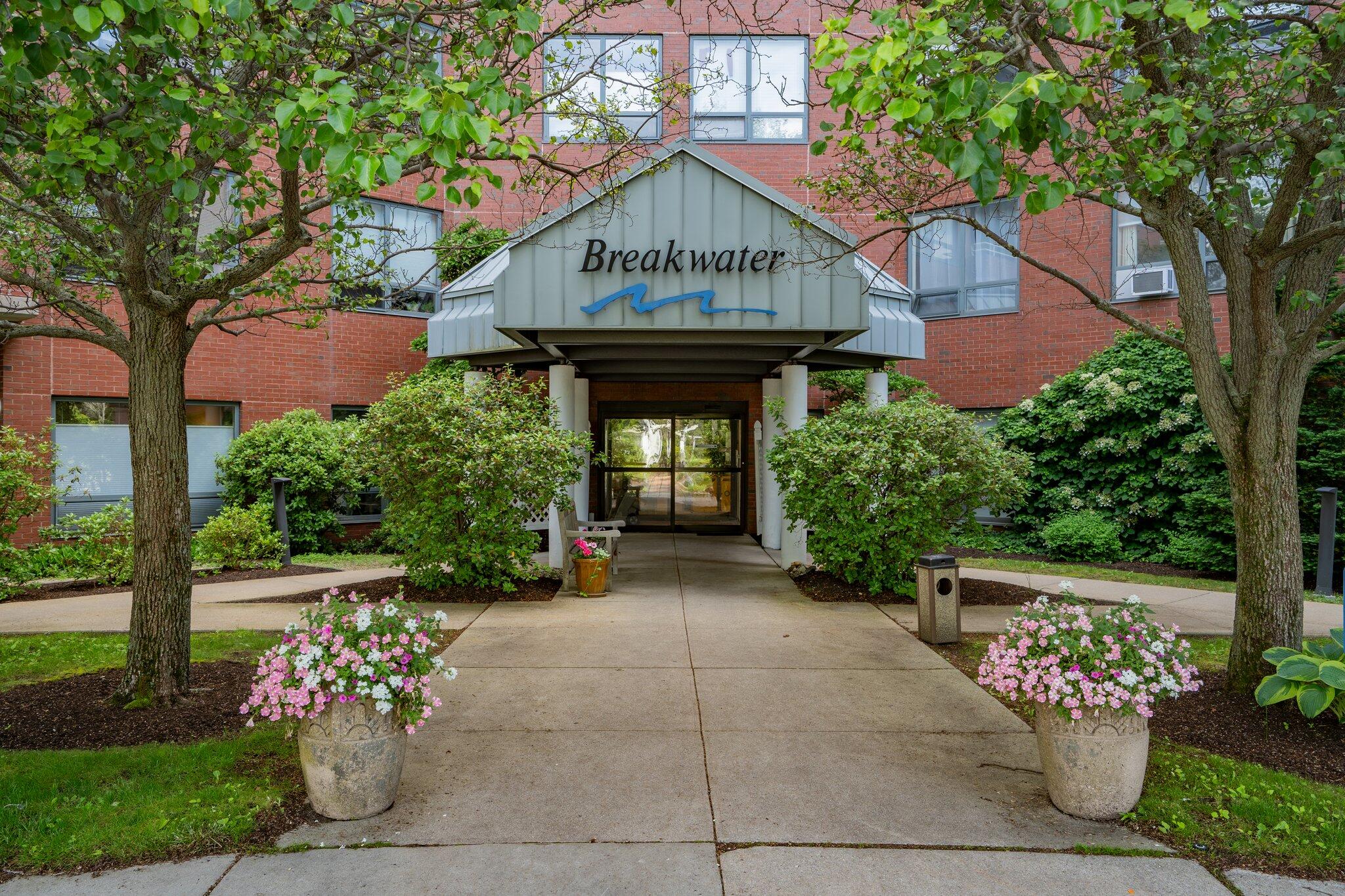 148 Breakwater Drive, 307