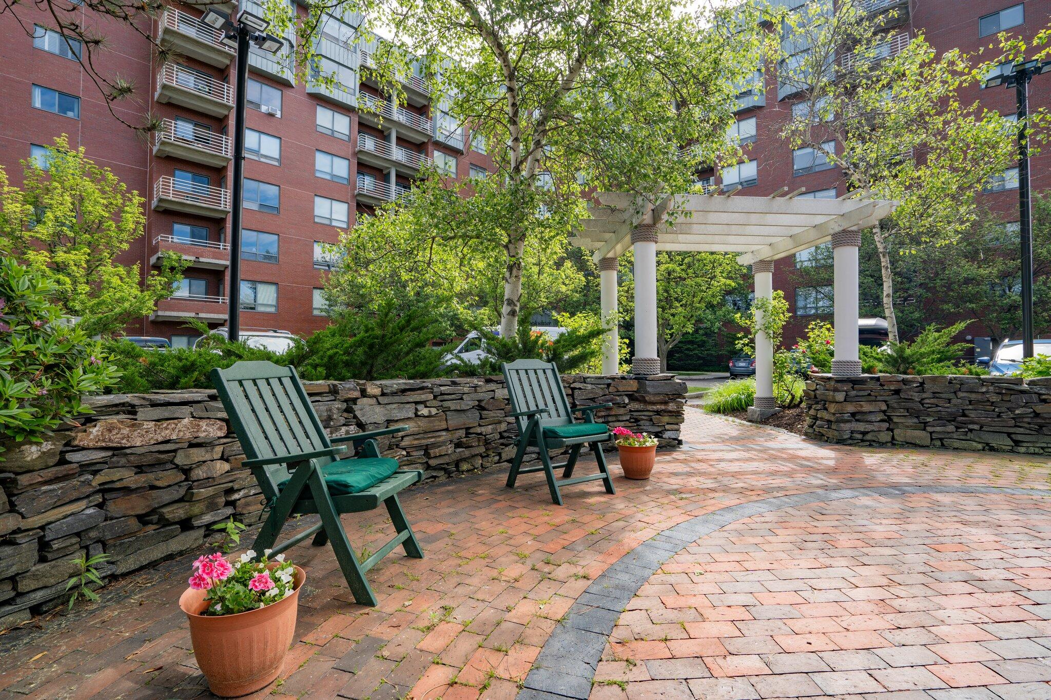 148 Breakwater Drive, 307