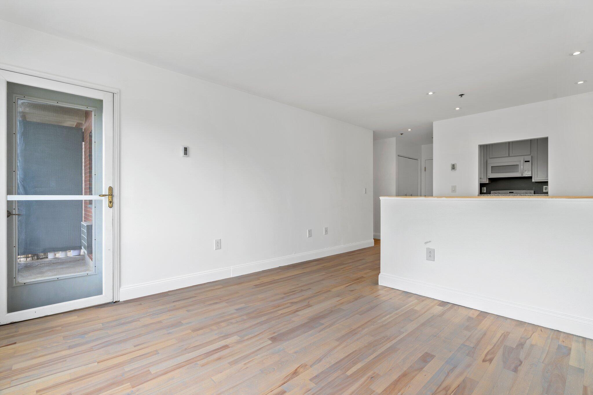 148 Breakwater Drive, 307