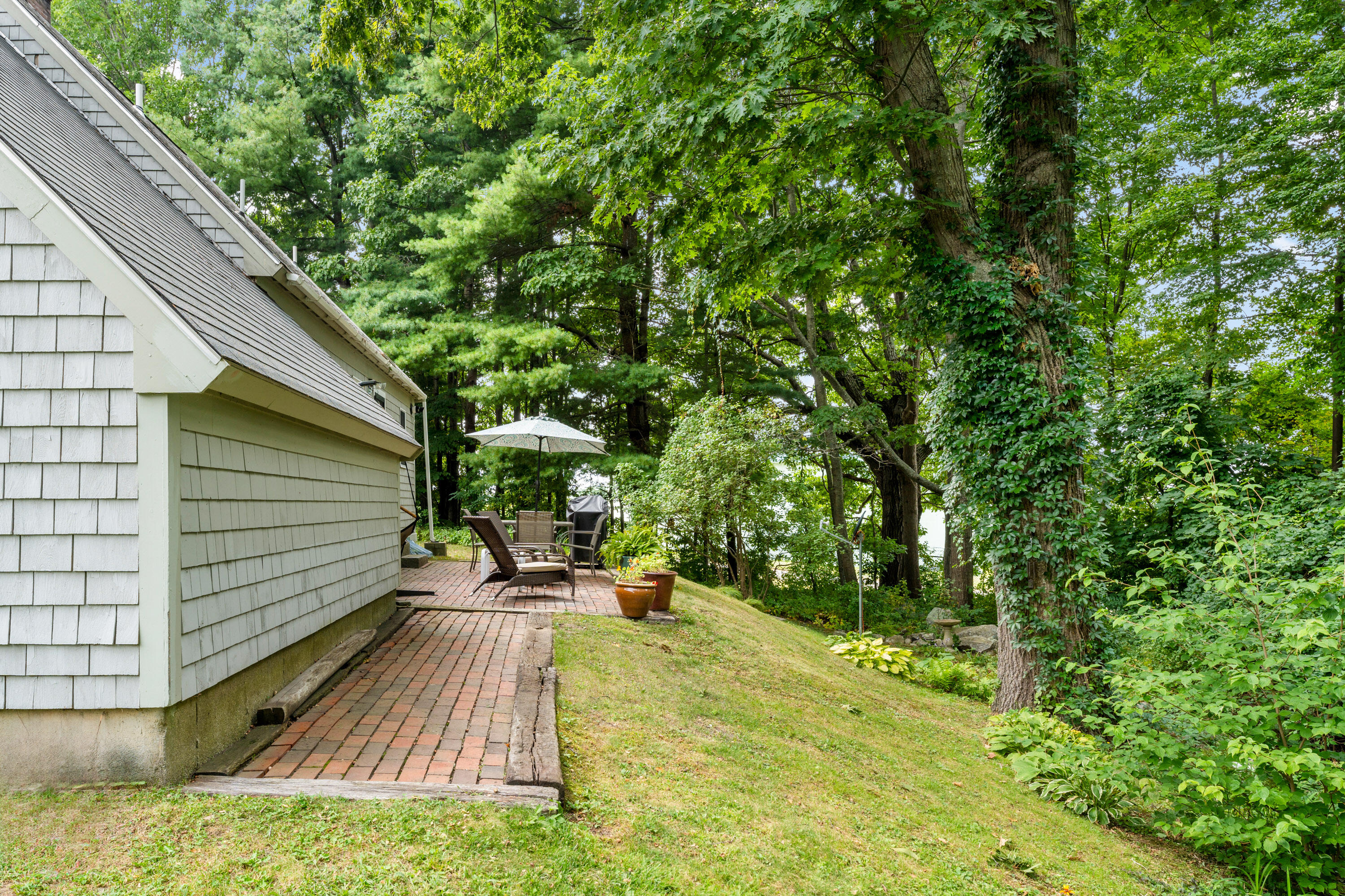 31 Bayberry Way, 31
