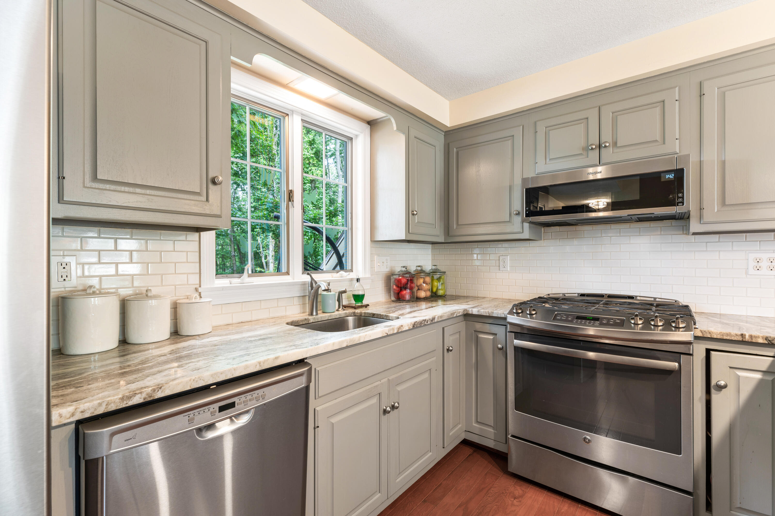 31 Bayberry Way, 31